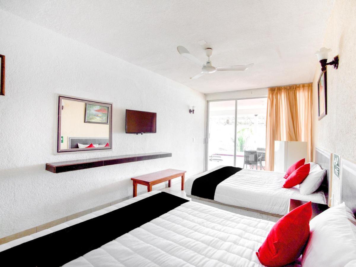 Hotel Del Pescador ซีฮัวตาเนโค ภายนอก รูปภาพ