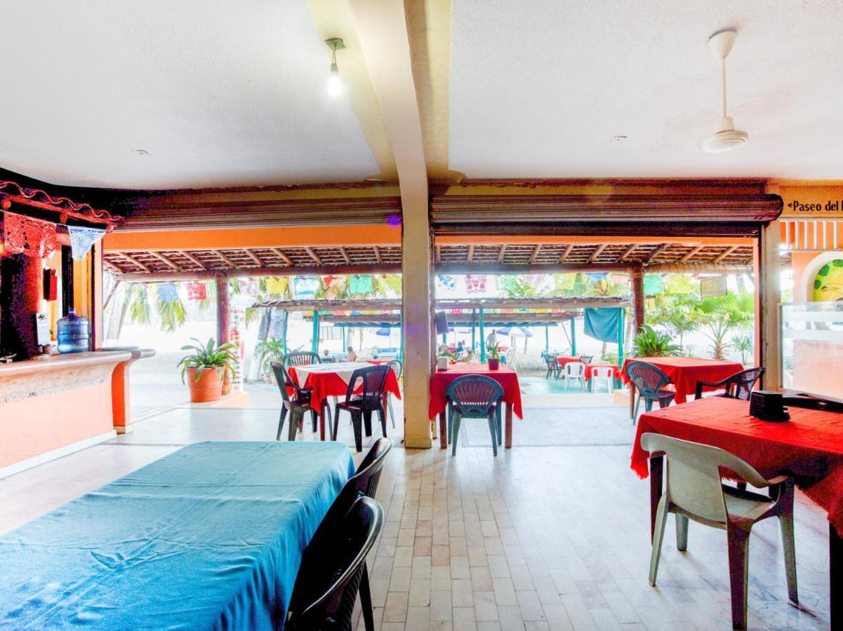 Hotel Del Pescador ซีฮัวตาเนโค ภายนอก รูปภาพ